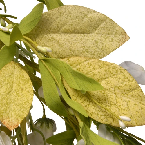 White Dogwood Artificial Wreath - 22-Inch 4 White Dogwood Artificial Wreath - 22-Inch - Image 2