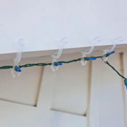 Northlight Set Of 150 Clear Max Pro Anywhere Christmas Light Clips -Christmas Decoration Store simpleliving 714025 25ct lifestyle 70494.1635508665