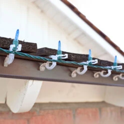 Northlight Set Of 150 Clear Max Pro Anywhere Christmas Light Clips -Christmas Decoration Store simpleliving 714025 woodshingle 35040.1665610746